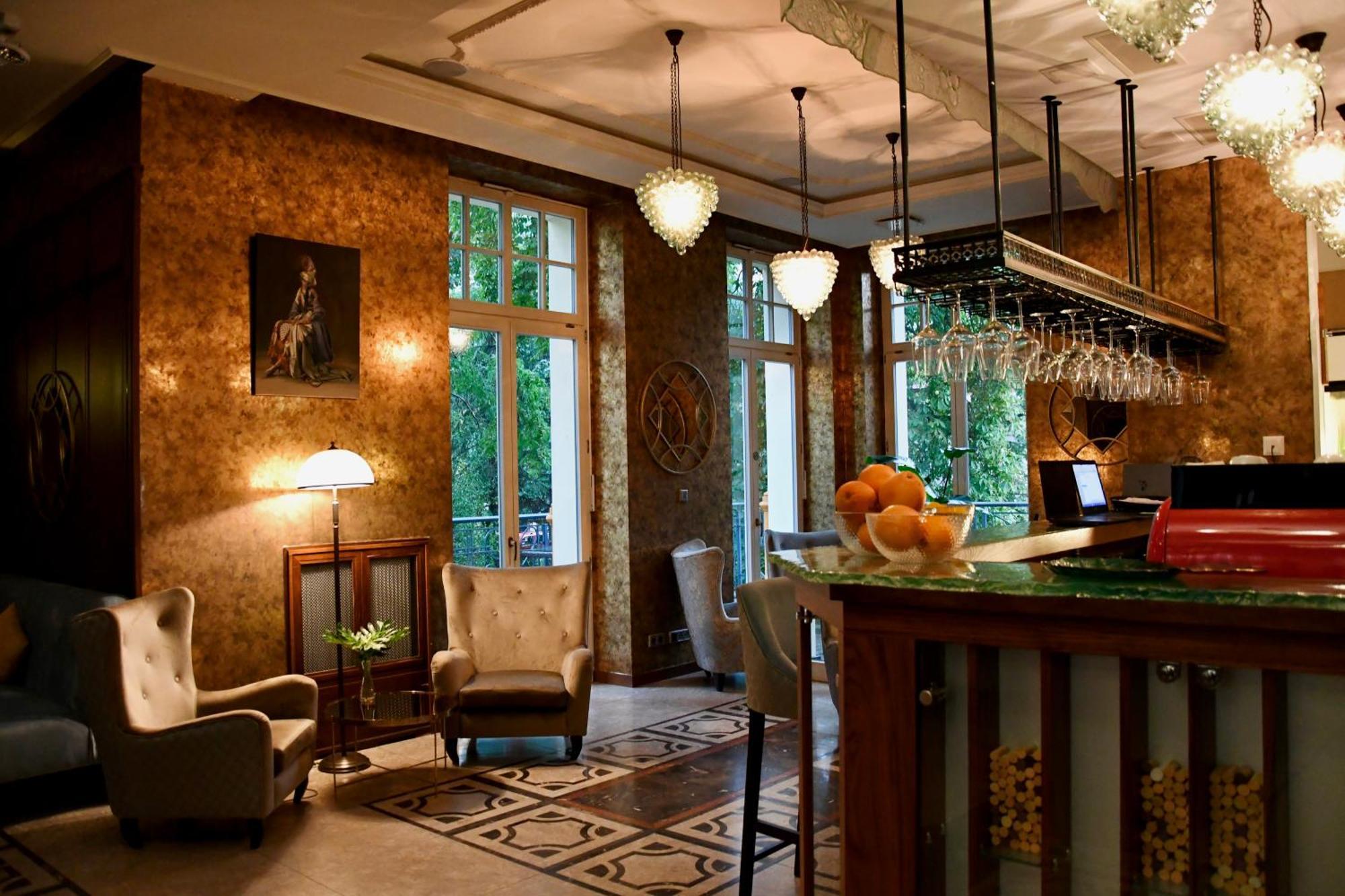 Grape Hotel Breslavia Esterno foto